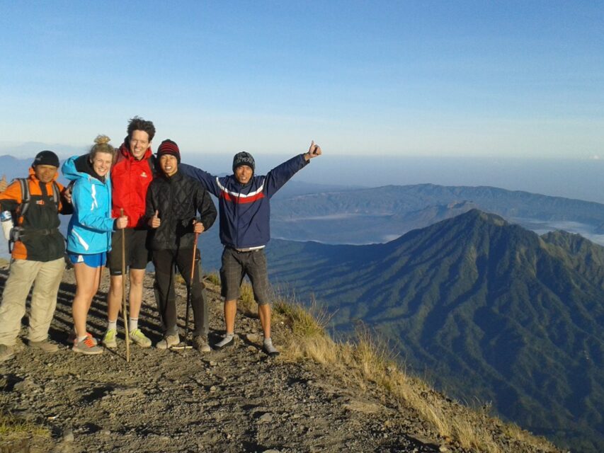 hike mt agung